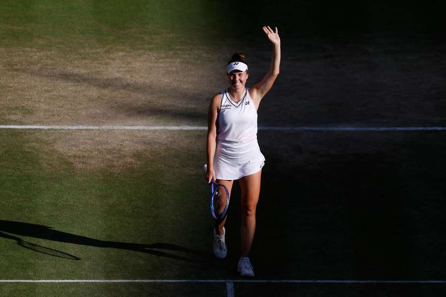 Noskova celebra o título Noskova celebra o título