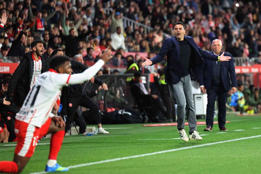 Míchel, durante el partido del Girona ante el Villarreal