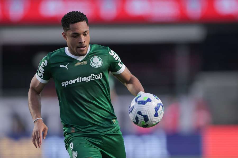 Vitor Roque é a arma ofensiva do Palmeiras para o jogo