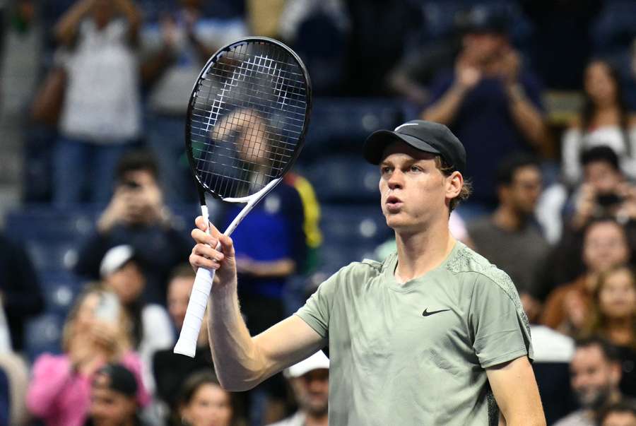 Jannik Sinner door naar kwartfinale US Open