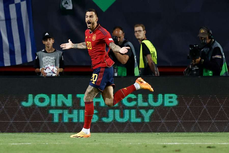 Joselu festeja o golo da vitória contra a Itália nas meias-finais da Liga das Nações