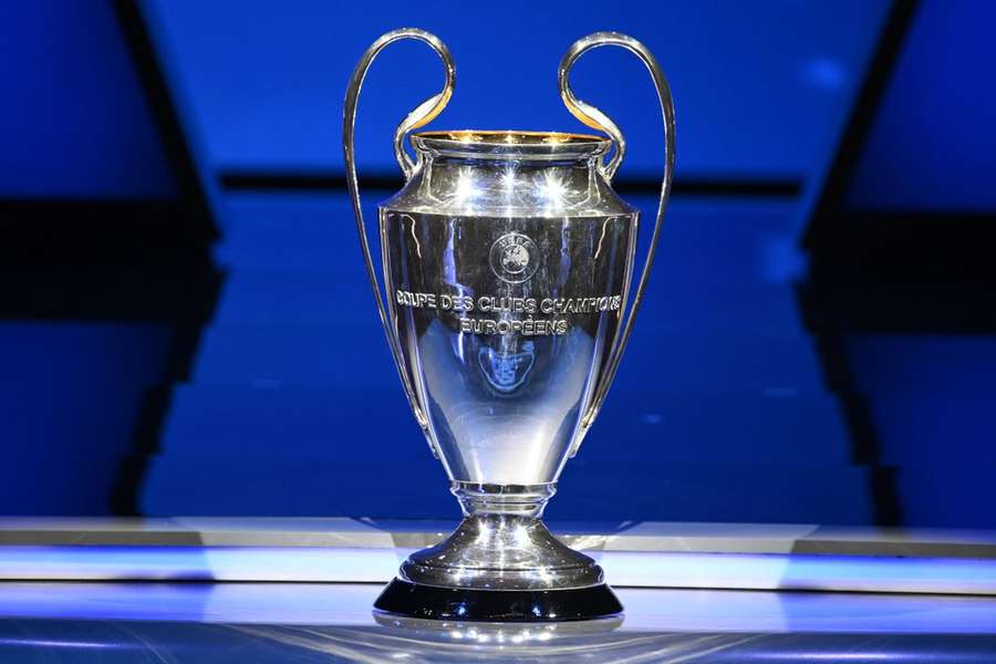 Benfica estreia-se na Champions a 6 de agosto