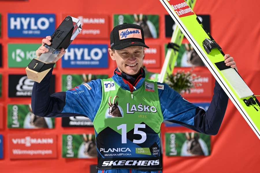 Pierwsze miejsce Daniela Hubera z Austrii po finałowym konkursie Pucharu Świata 2024