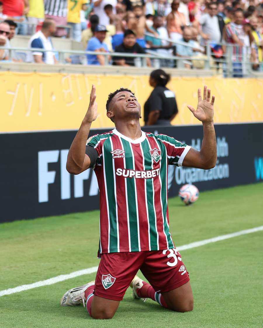 Hércules fez o gol decisivo para o Fluminense Hércules fez o gol decisivo para o Fluminense