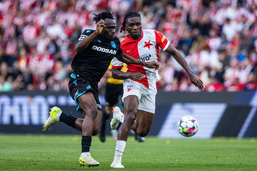 Prince Adu (vlevo) a Igoh Ogbu na sebe v Edenu narazí znovu.