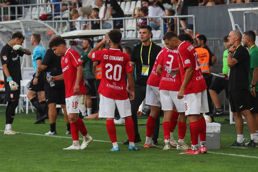 CS Dinamo s-a calificat dramatic în grupele Cupei României