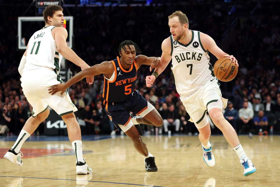 Os Bucks interromperam uma sequência de quatro vitórias dos Knicks