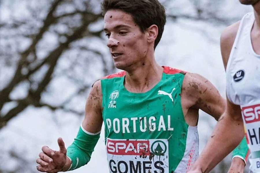 Duarte Gomes fez a meia maratona em 1:00,43 horas Duarte Gomes fez a meia maratona em 1:00,43 horas