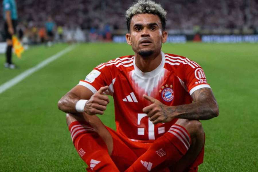 Letní posila bavorského obra Luis Díaz