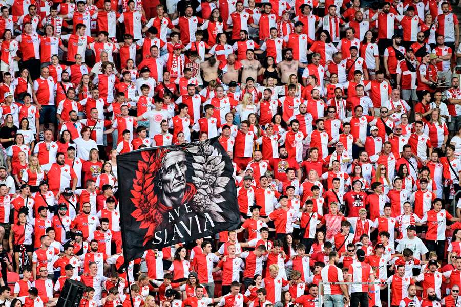 Fanoušci Slavie budou zpívat novou hymnu.