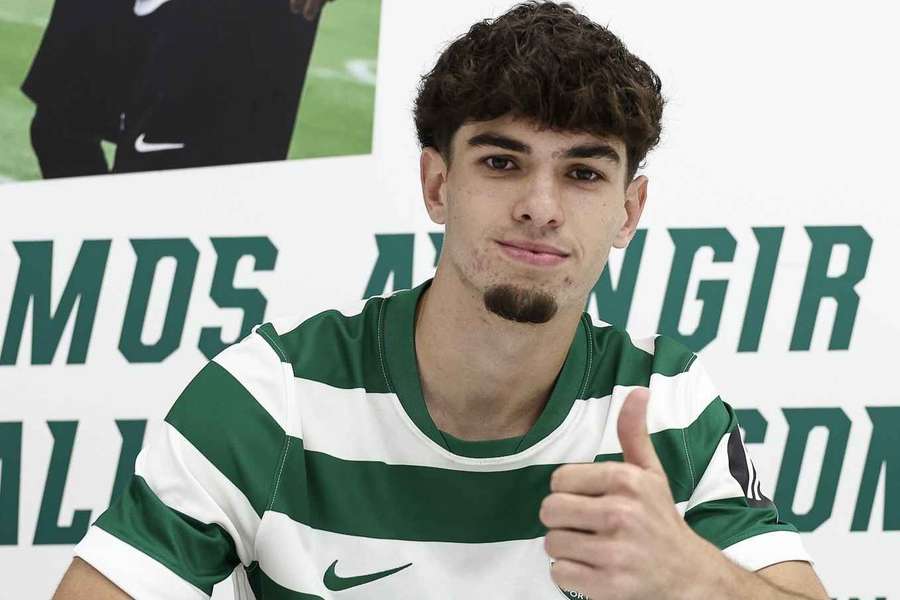 Martim Ribeiro assinou contrato profissional em junho Martim Ribeiro assinou contrato profissional em junho