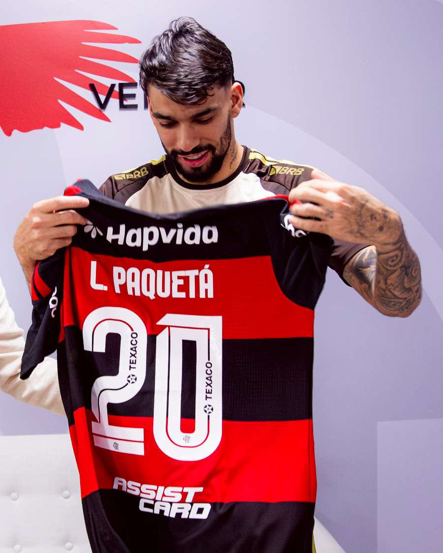 Lucas Paquetá está de volta ao Flamengo após oito anos
