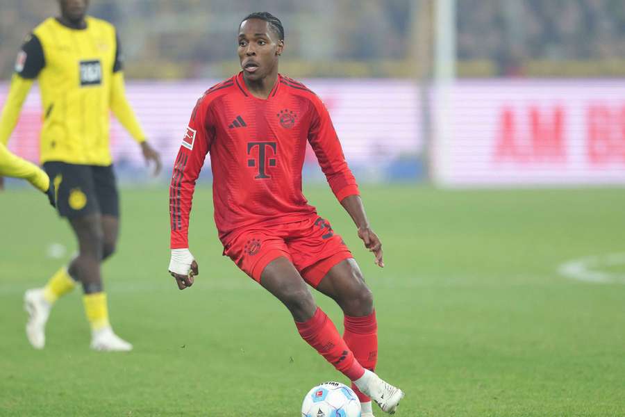 Mathys Tel avec le Bayern.