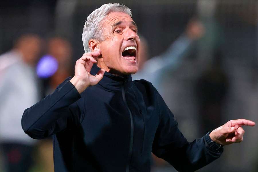 Luís Castro é o novo técnico do Grêmio Luís Castro é o novo técnico do Grêmio