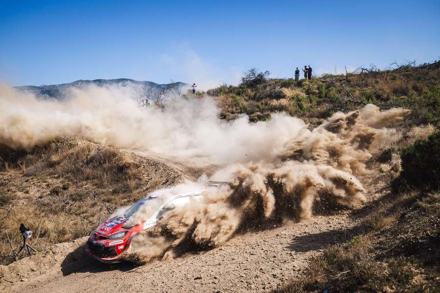 Ogier em ação em Atenas