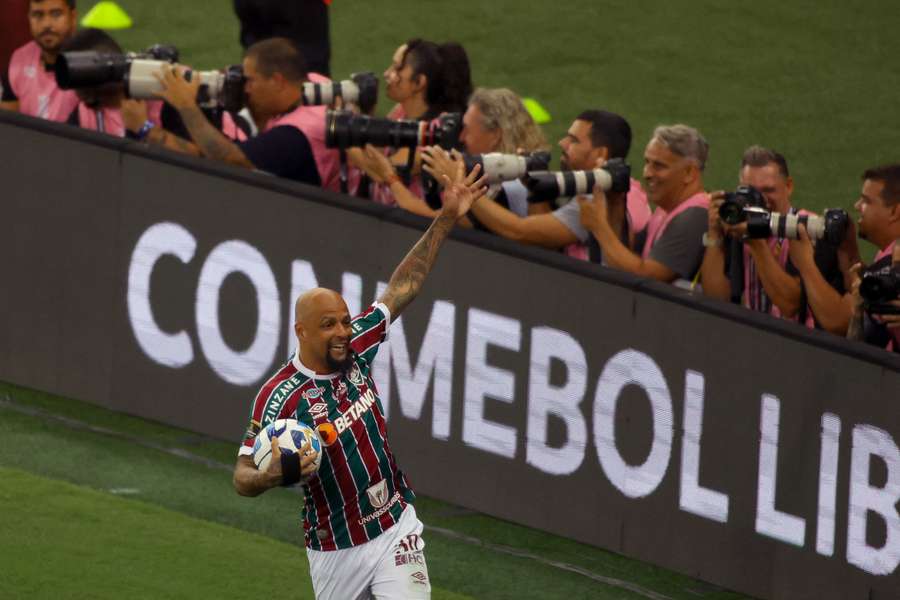 Felipe Melo desabafa após título do Fluminense na Libertadores: "Estou atónito"