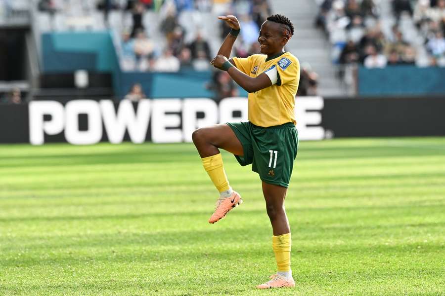 Thembi Kgatlana scoorde in blessuretijd de 3-2 voor Zuid-Afrika