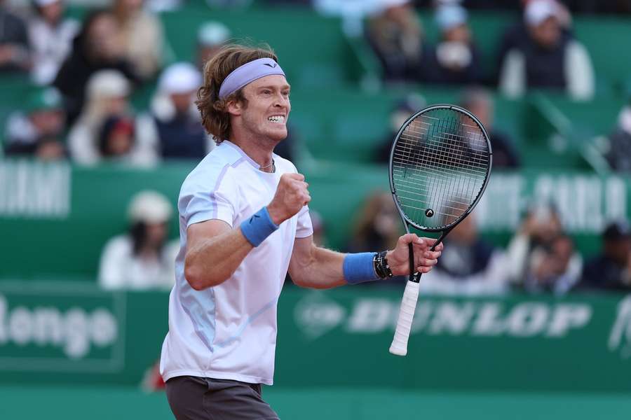 Ruský tenista Rubľov zabojuje o titul Masters v Monte Carle.
