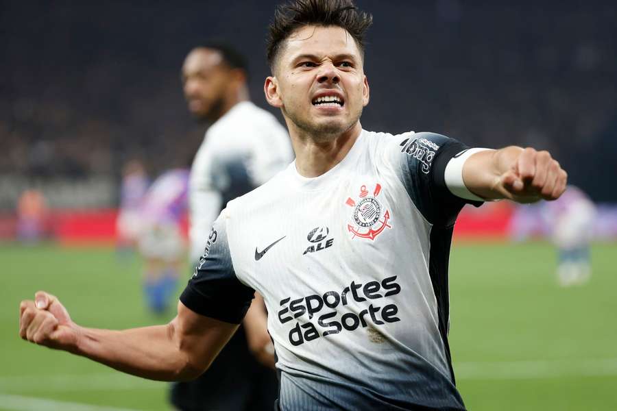 Romero renovou com Corinthians por mais um ano