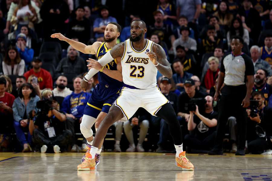LeBron (R) in action for the Lakers