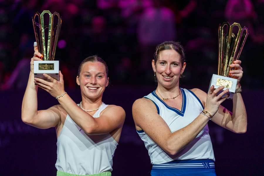 Vítězky čtyřhry turnaje WTA 250 v Kluži Anna Sisková a Magali Kempenová.