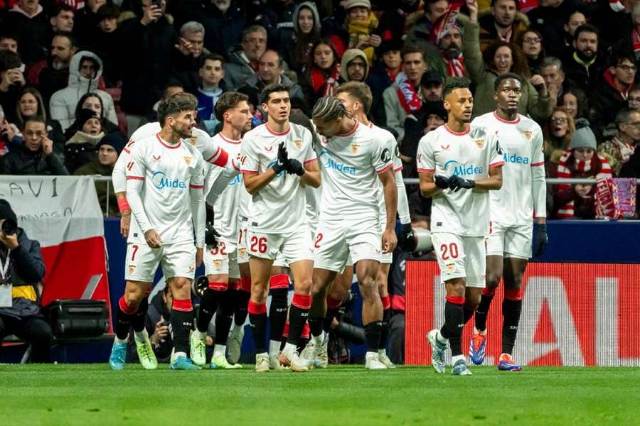 Caparros hails Sevilla fans after victory against Las Palmas: Spectacular