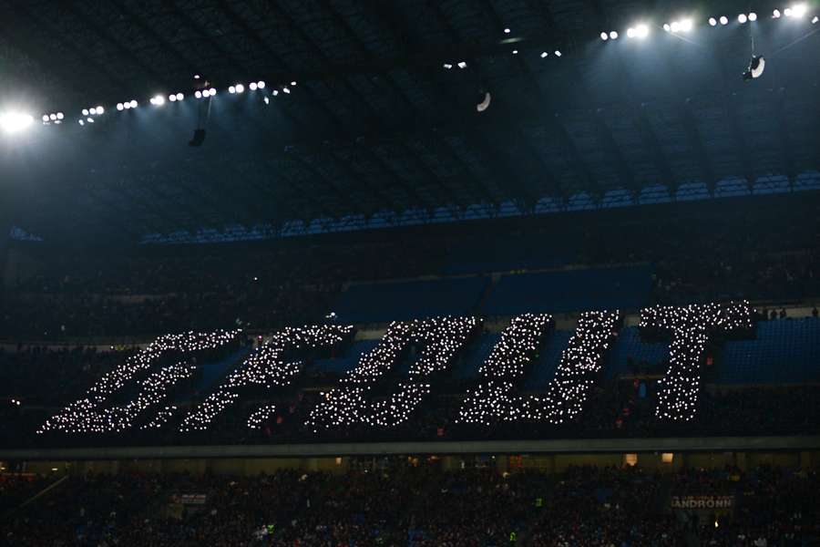 La protesta del Milan | G.F. Out (Giorgio Furlani out)