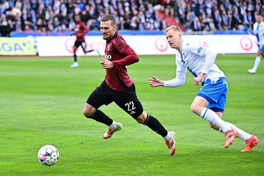 LIVE: Baník v přímém souboji o druhé místo hostí Spartu. Natáhne Liberec vítěznou sérii?