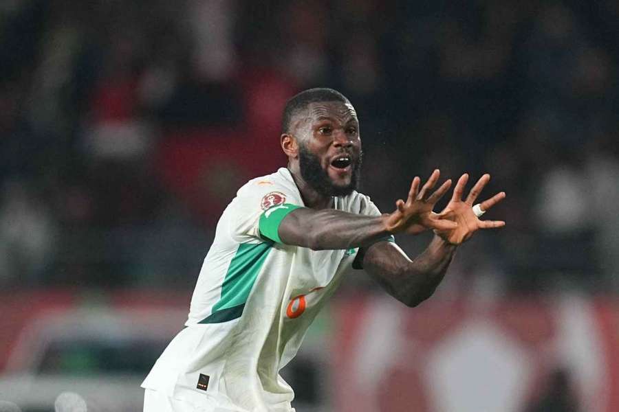 Inter Milan welcome approach from Kessie's agents