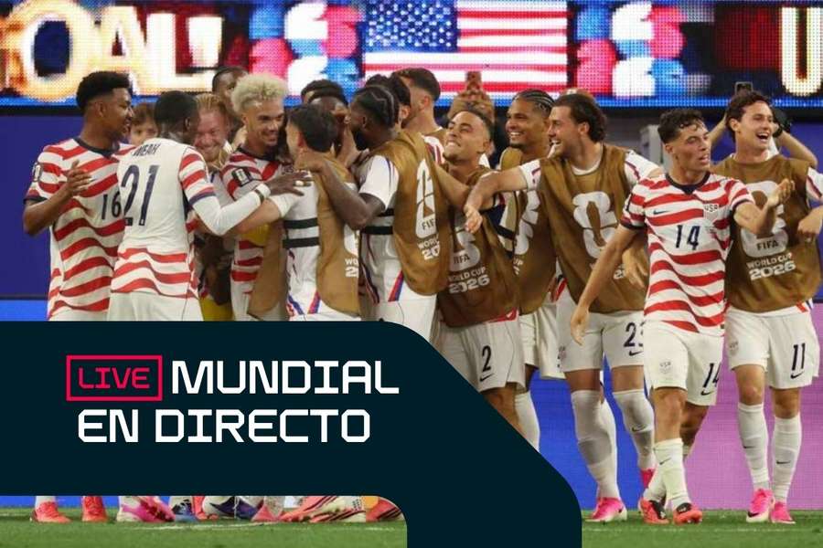Jugadores de Estados Unidos celebran un gol Jugadores de Estados Unidos celebran un gol