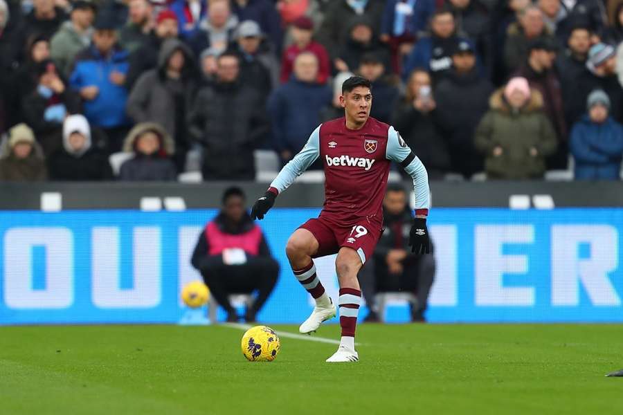 West Ham midfielder Alvarez aware of AC Milan interest