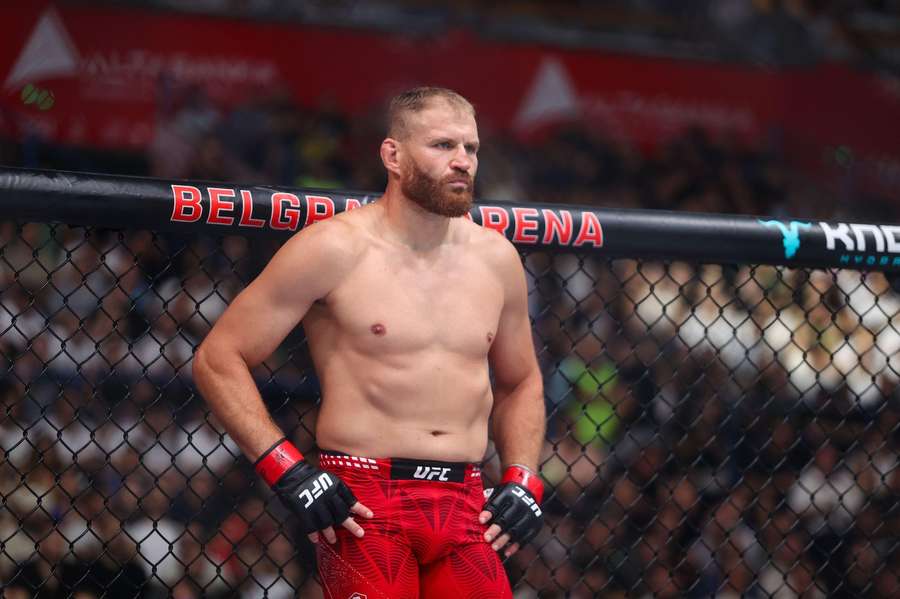 Polacy nie poszaleli na gali UFC w Belgradzie. Wygrał Rębecki, polegli Błachowicz i Tybura Polacy nie poszaleli na gali UFC w Belgradzie. Wygrał Rębecki, polegli Błachowicz i Tybura