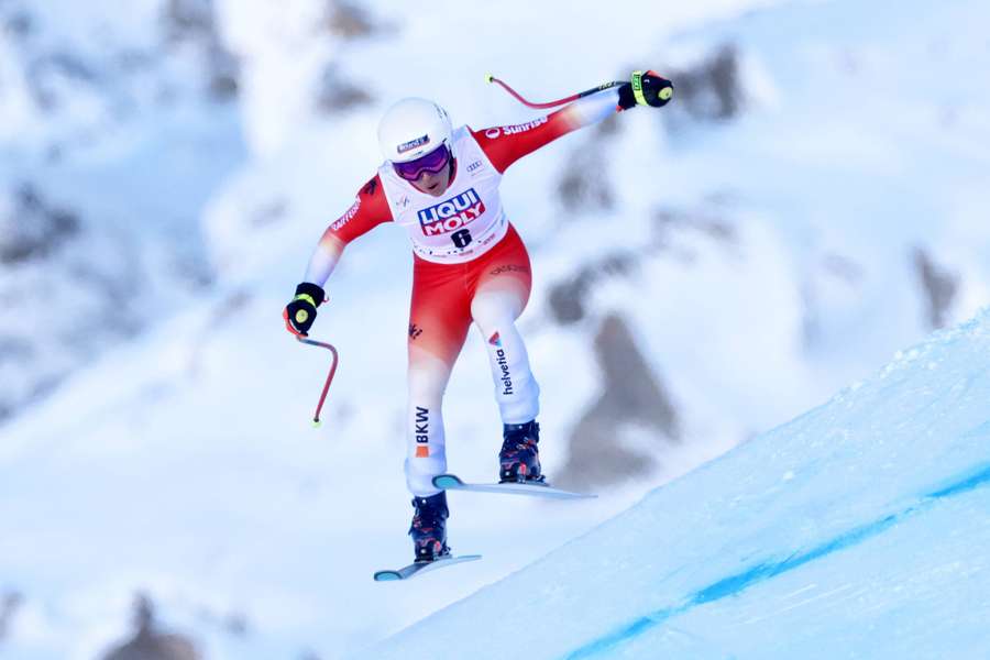 Zwycięstwo Szwajcarki Flury w zjeździe alpejskiego Pucharu Świata w Val d'Isere