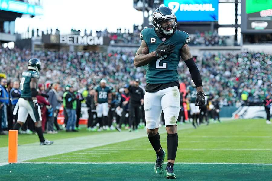 Darius Slay Jr. showing his hype for the Eagles after clinching a play-off birth