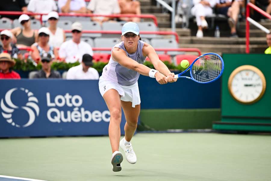 Iga voltou à quadra após título de Wimbledon