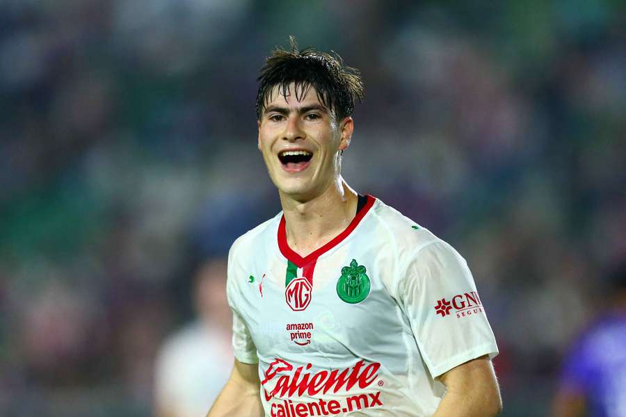 Chivas rechaza oferta multimillonaria desde Rusia por Armando González