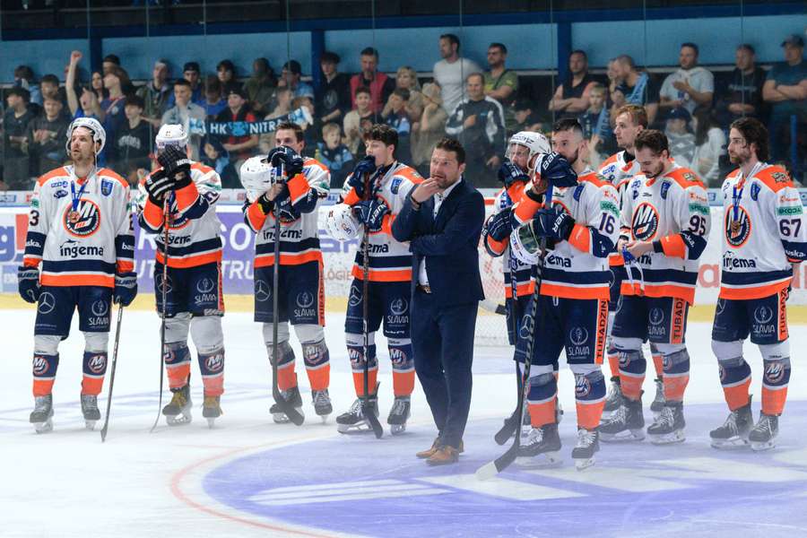 Michalovčania sa po prehranom semifinále lúčili s fanúšikmi na nitrianskom ľade.