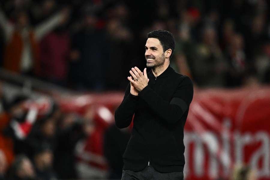 Arteta is looking to follow in Wenger's footsteps by winning the league