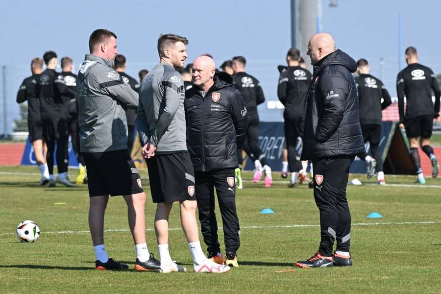 Fotbalisté si poprvé zatrénovali pod Haškem, hráči si atmosféru pochvalují