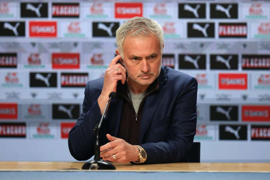 José Mourinho, treinador do Benfica