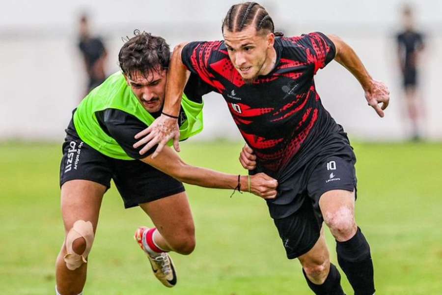 Leixões venceu em Peniche por 2-1