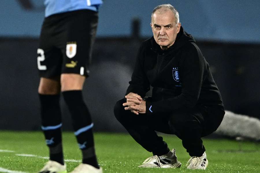 Bielsa concentrado na área técnica