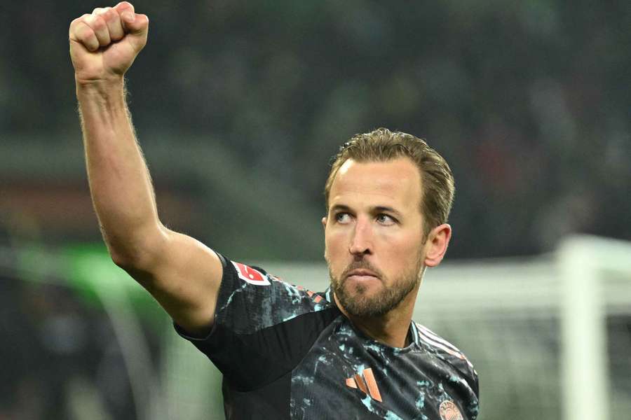 Kane celebrando su gol de penalti