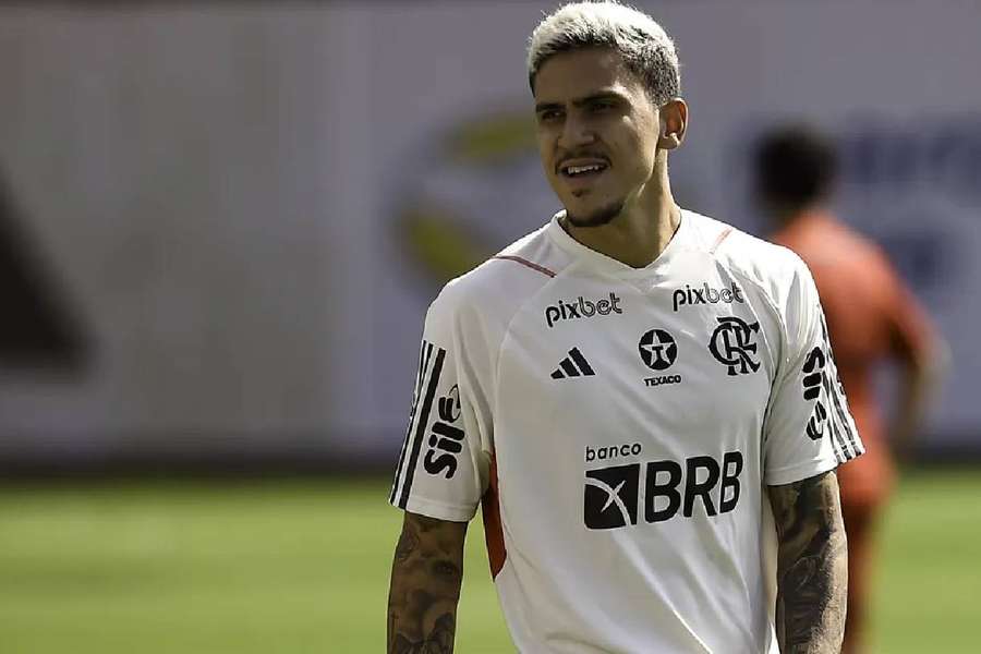 Pedro, durante el entrenamiento en Ninho do Urubu