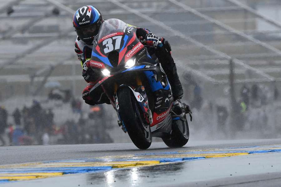 La BMW de Guintoli ce samedi.