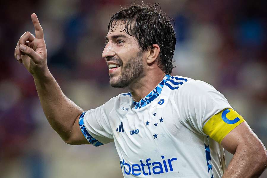 Lucas Silva selou vitória do Cruzeiro contra Fortaleza 