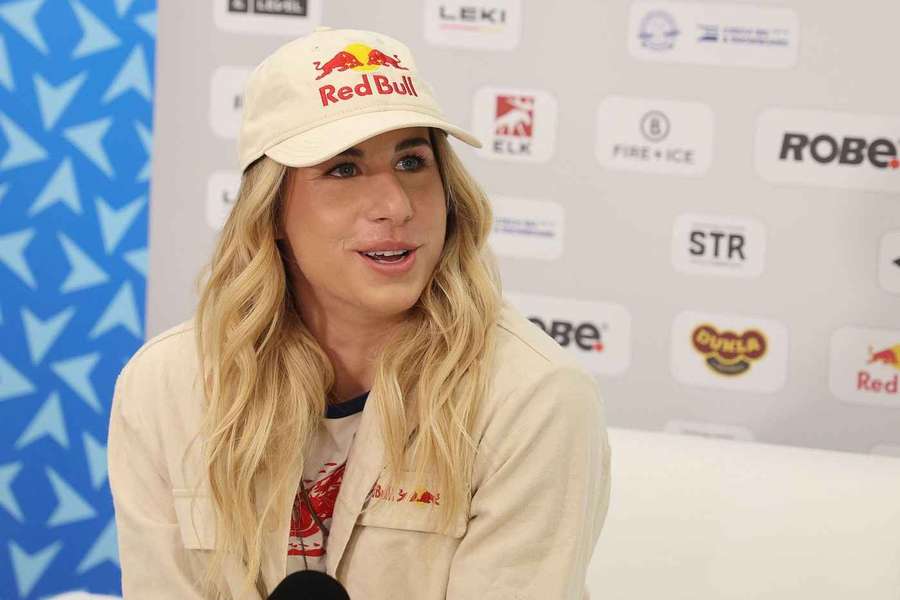 Ledecká během tiskové konference.