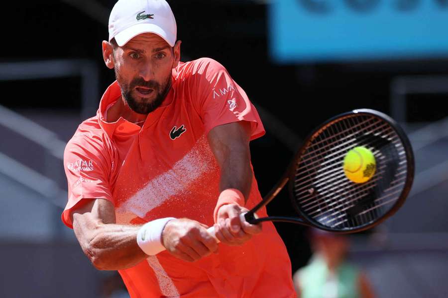 Djokovic vence no saibro pela primeira vez desde as Olimpíadas
