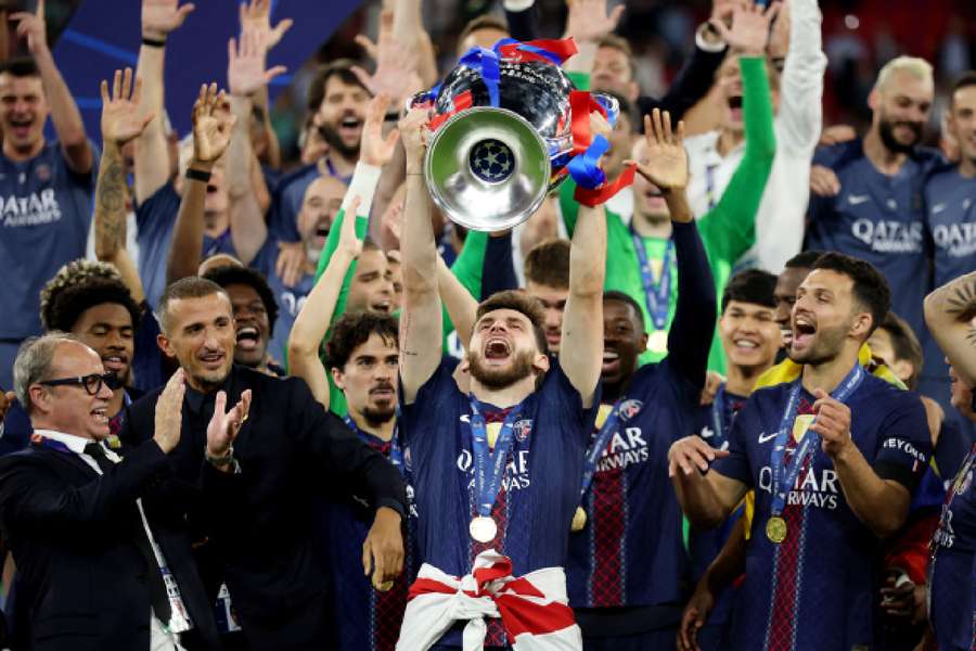Khvicha Kvaratskhelia lifts the UCL trophy Khvicha Kvaratskhelia lifts the UCL trophy