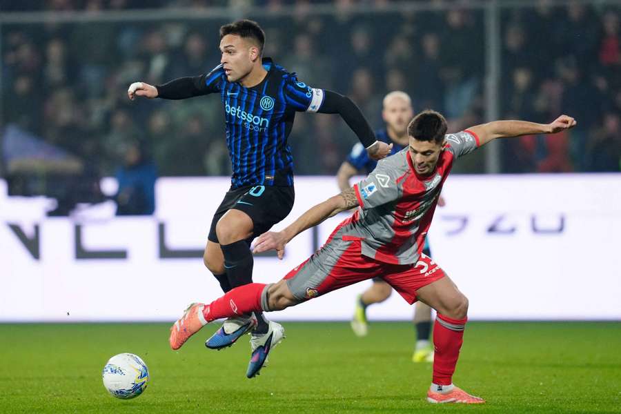 Lautaro Martínez stúpa klubovou historickou tabuľkou najlepších strelcov. Lautaro Martínez stúpa klubovou historickou tabuľkou najlepších strelcov.